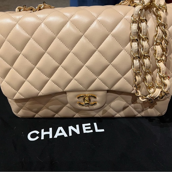 NWT Chanel Jumbo beige Claire single flap - Picture 1 of 6